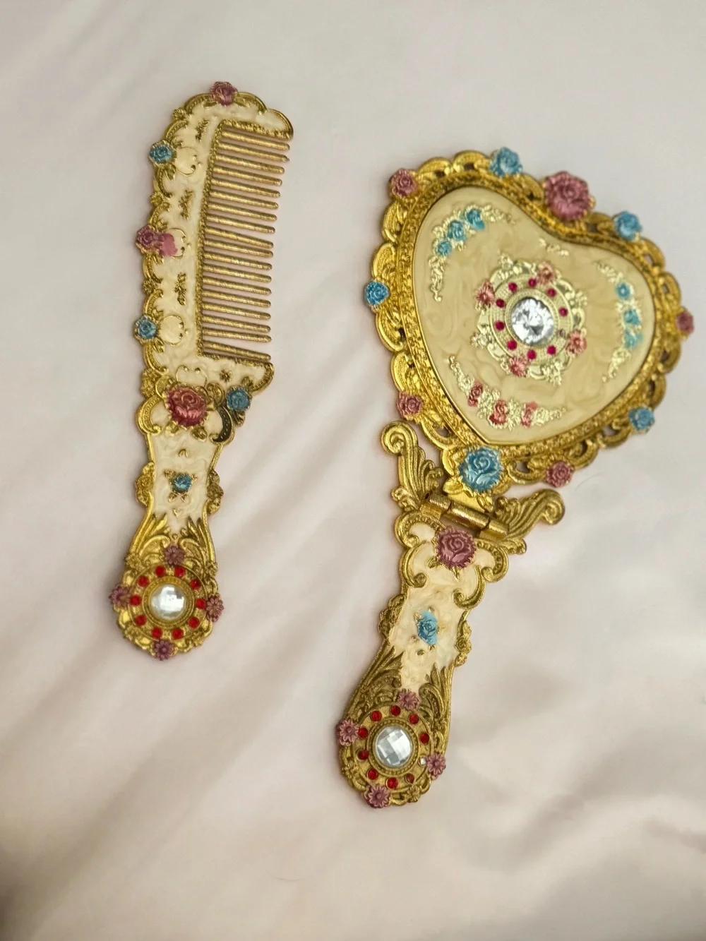 Vintage Ornate Hand Mirror & Comb Vanity Set – Gold Tone, Floral, Heart Mirror